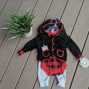 Three piece NWT baby outfit